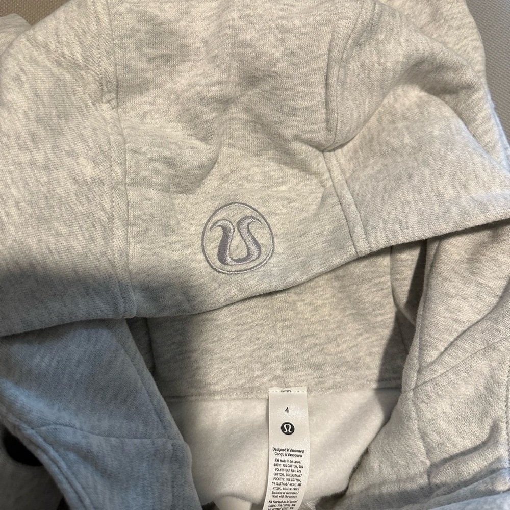 Brand new lululemon scuba full zip jacket